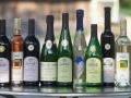 Auswahl an Weinflaschen vom Weingut Leopold Schätzle Auswahl an Weinflaschen vom Weingut Leopold Schätzle